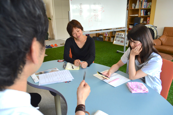 女性社員