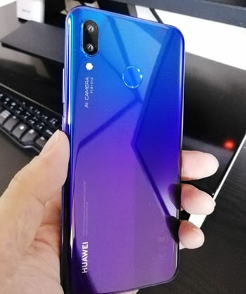 岩崎せいきゅんが使っているスマホ「HUAWEI nova3」